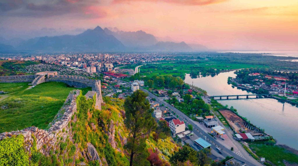 Shqipëria 2025, aventura autentike mes detit, gurit dhe historisë